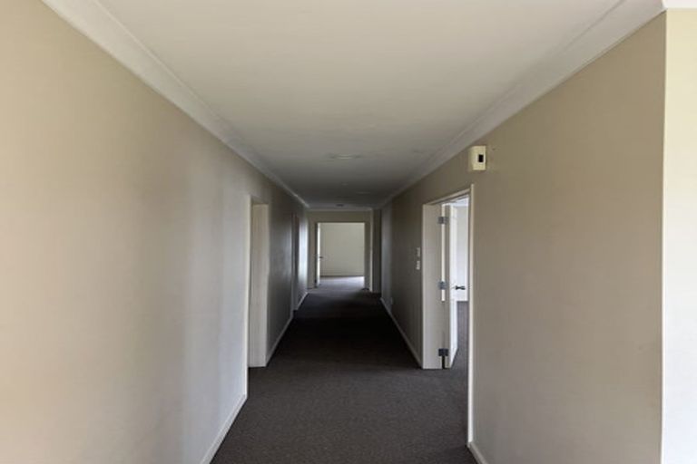 Photo of property in 25 Glenross Drive, Wattle Downs, Auckland, 2103