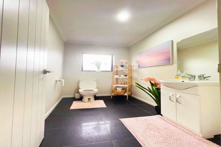 Photo of property in 4 Aster Place, Flat Bush, Auckland, 2019