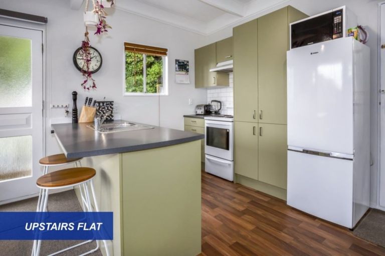 Photo of property in 2 Kenef Road, Paremata, Porirua, 5024