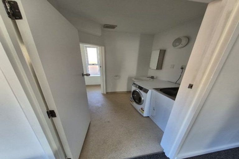 Photo of property in 102 Harbour Terrace, North Dunedin, Dunedin, 9016