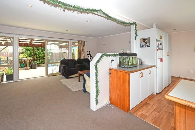 Photo of property in 43 Castletown Place, New Brighton, Christchurch, 8083
