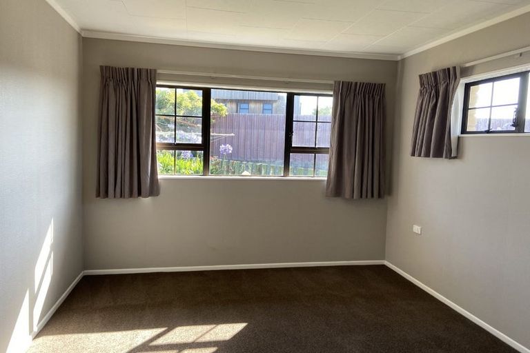 Photo of property in 3 Eliot Street, New Plymouth, 4310