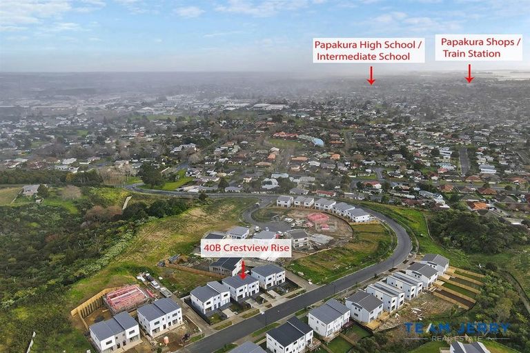 Photo of property in 40b Crestview Rise, Papakura, 2110