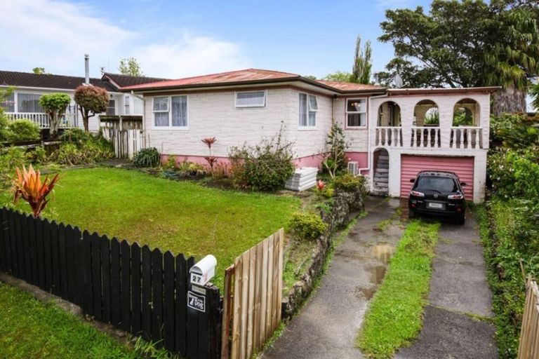Photo of property in 27 Sunvue Road, Glen Eden, Auckland, 0602