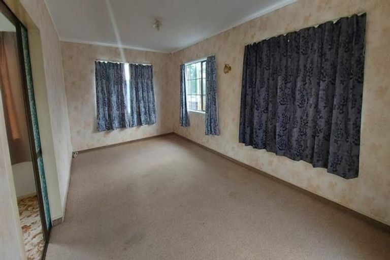 Photo of property in 3 Rathgar Road, Henderson, Auckland, 0610