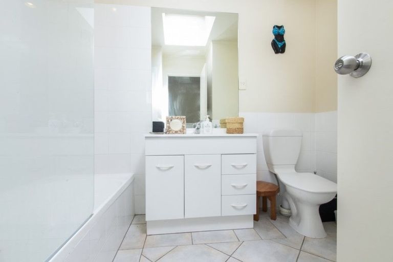 Photo of property in 9/8 Flynn Street, Birkdale, Auckland, 0626