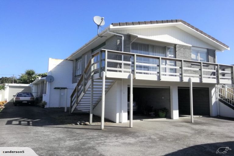 Photo of property in 43b Fulford Street, New Plymouth, 4310