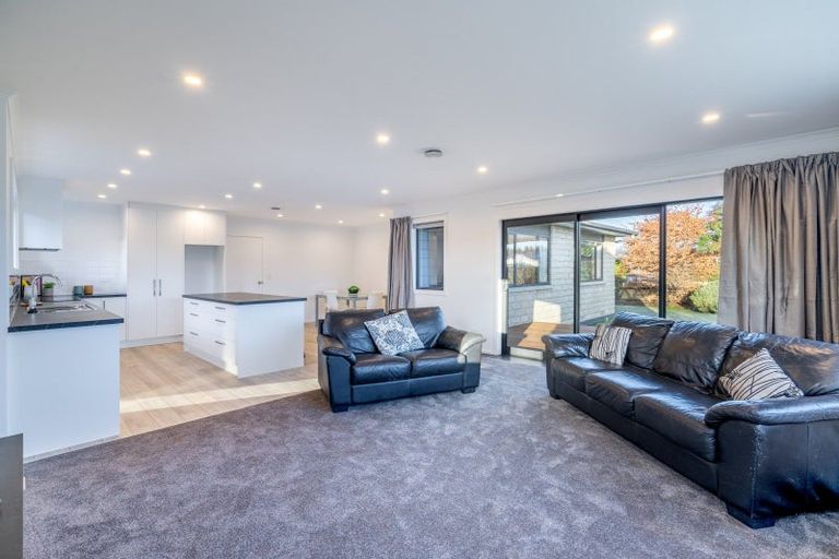 Photo of property in 143 Great North Road, Winton, 9720