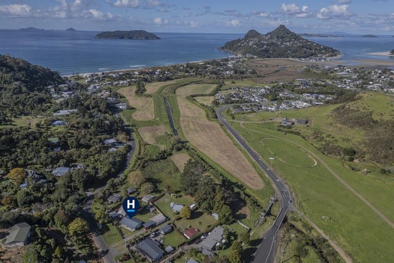 Photo of property in 5 Ocean Beach Road, Tairua, 3508