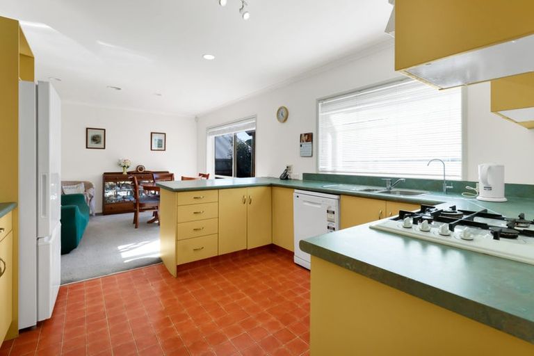 Photo of property in 12 Davies Road, Hurdon, New Plymouth, 4310