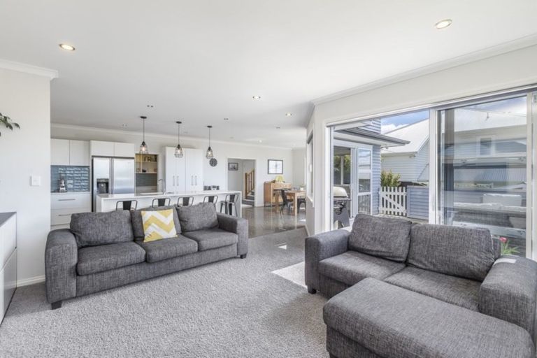 Photo of property in 4 Fig Tree Lane, Silverdale, 0932