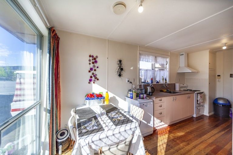 Photo of property in 16 Venables Avenue, Onekawa, Napier, 4110