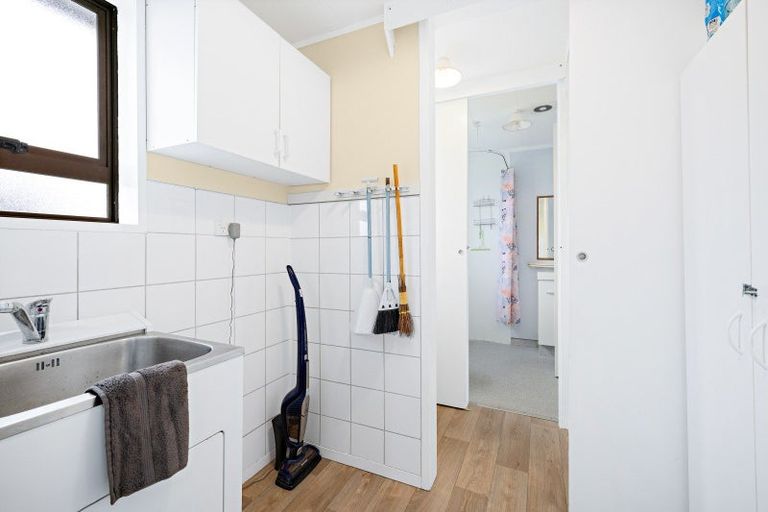 Photo of property in 11 Rawhiti Place, Snells Beach, 0920