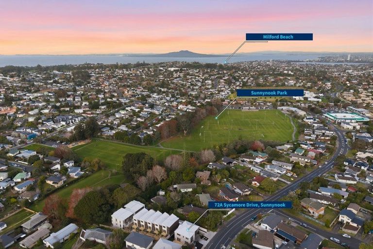 Photo of property in 72a Sycamore Drive, Sunnynook, Auckland, 0620