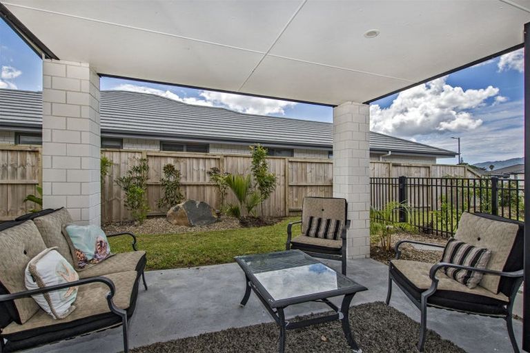 Photo of property in 30 Kitemaunga Avenue, One Tree Point, 0118