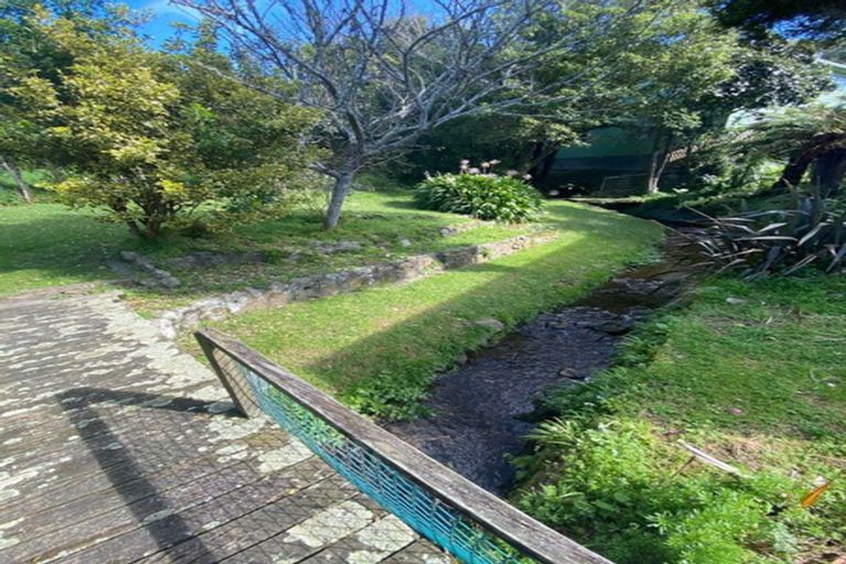 Photo of property in 19 Thurleigh Grove, Karori, Wellington, 6012