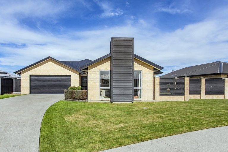 Photo of property in 31 Beech Drive, Rangiora, 7400