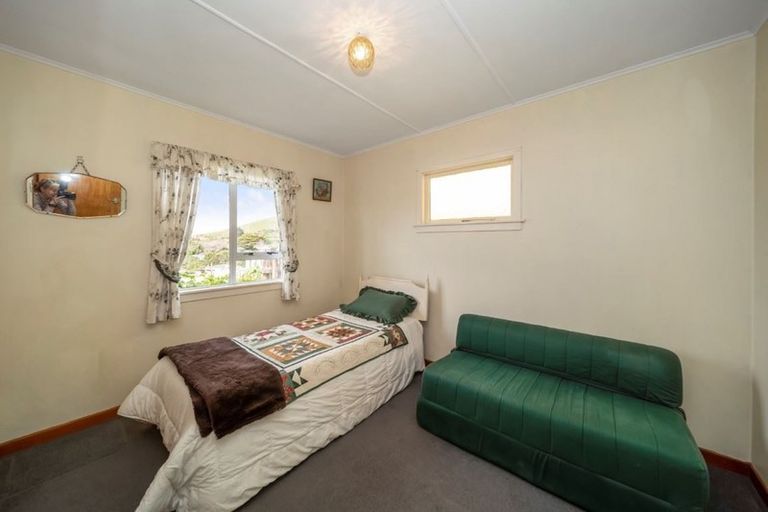 Photo of property in 97d Pioneer Road, Moturoa, New Plymouth, 4310