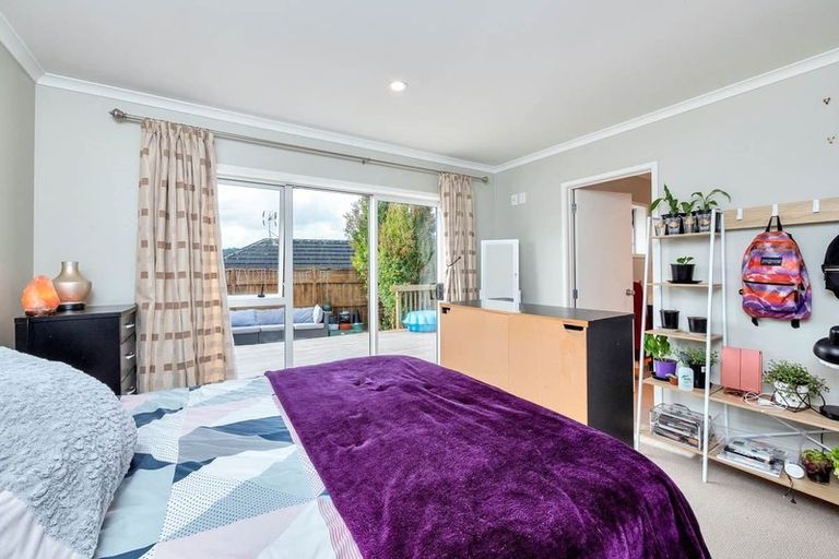 Photo of property in 11 Mural Place, Greenhithe, Auckland, 0632