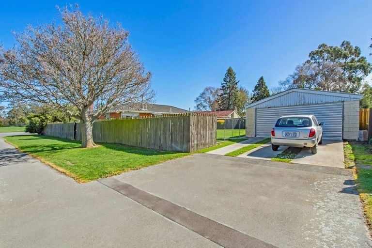Photo of property in 1 Taiaroa Place, Southbridge, 7602