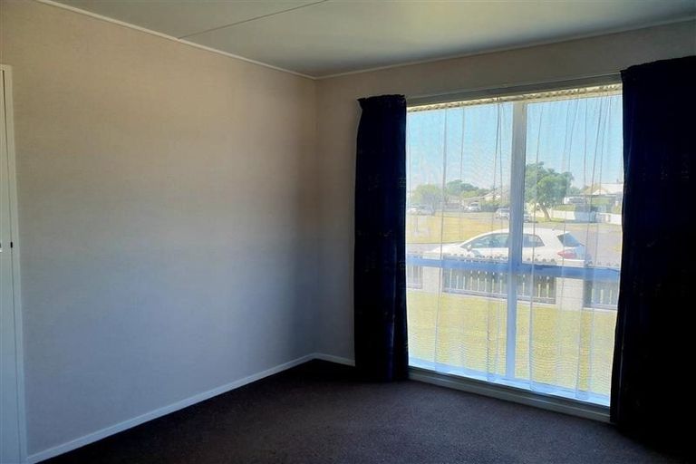 Photo of property in 21 Duckworth Crescent, Greenmeadows, Napier, 4112