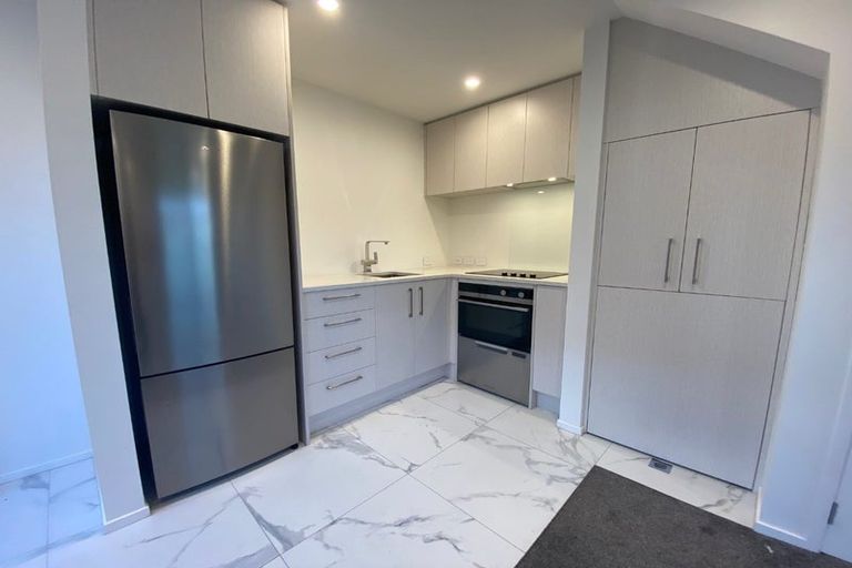 Photo of property in 2/318 Oxford Terrace, Avalon, Lower Hutt, 5011