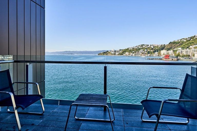 Photo of property in Clyde Quay Wharf, 2b/6 Clyde Quay Wharf, Te Aro, Wellington, 6011