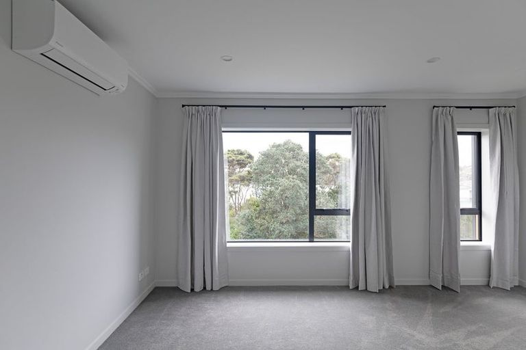 Photo of property in 20 Beach Road, Hobsonville, Auckland, 0616