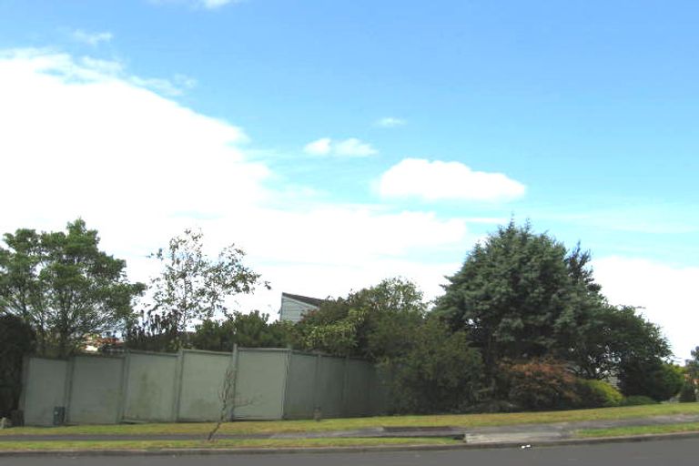 Photo of property in 7 Unsworth Drive, Unsworth Heights, Auckland, 0632