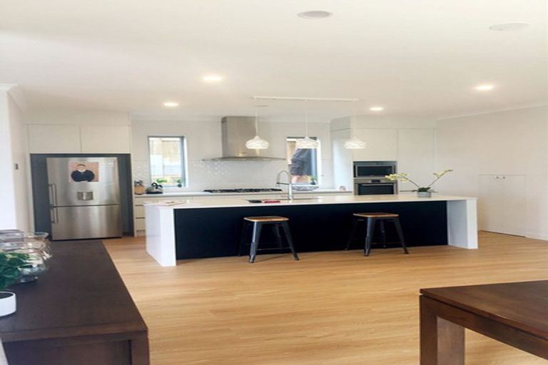 Photo of property in 6 Pennant Street, Long Bay, Auckland, 0630