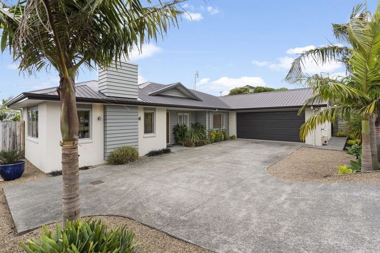 Photo of property in 31 Beachwood Drive, Hatfields Beach, Orewa, 0931