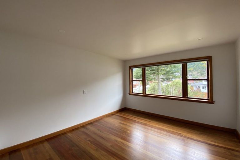 Photo of property in 76 Hampden Street, Picton, 7220