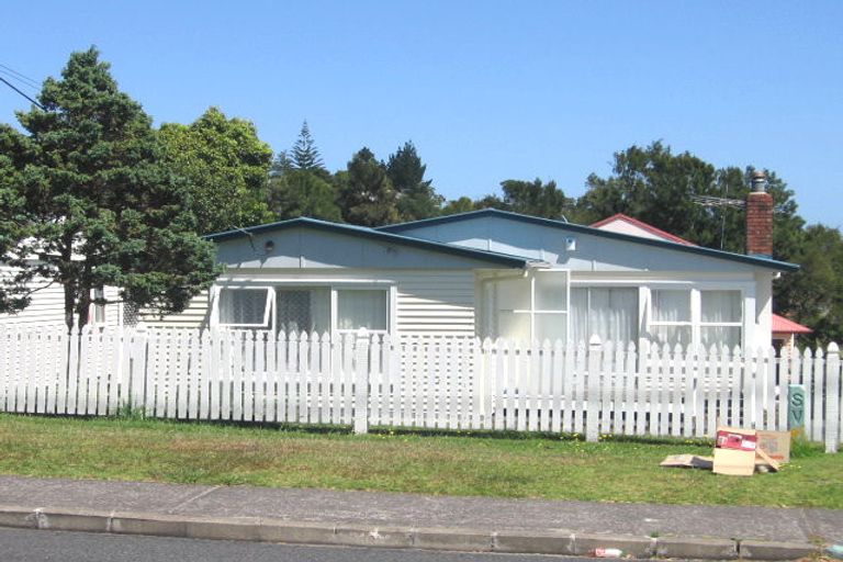 Photo of property in 1/26 Elliott Avenue, Bayview, Auckland, 0629