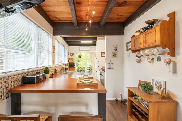 Photo of property in 246 Plateau Road, Te Marua, Upper Hutt, 5018