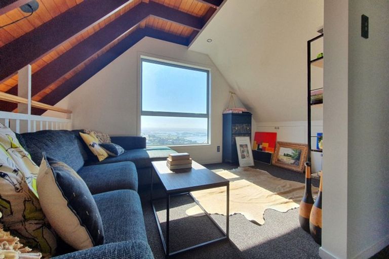 Photo of property in 2/146 Soleares Avenue, Mount Pleasant, Christchurch, 8081