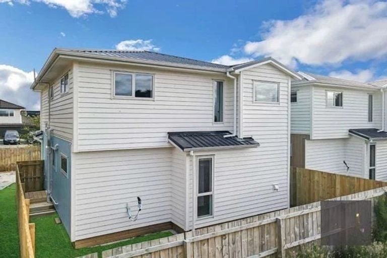 Photo of property in 305f Porchester Road, Takanini, 2112