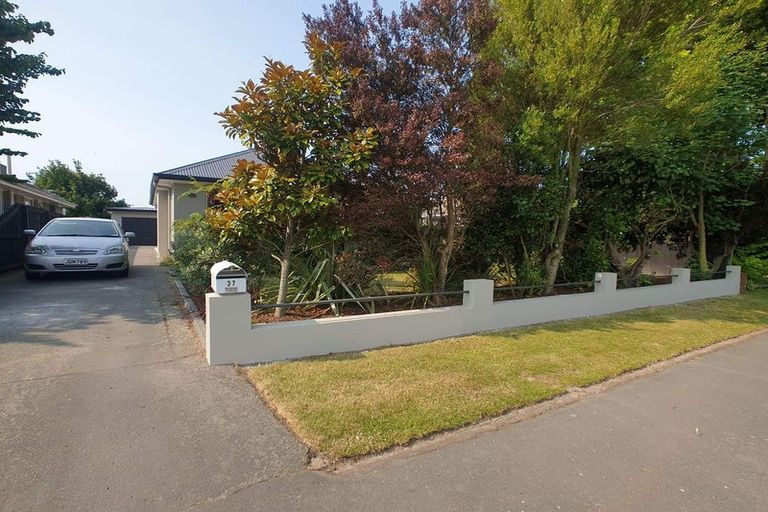 Photo of property in 37 Acacia Avenue, Upper Riccarton, Christchurch, 8041