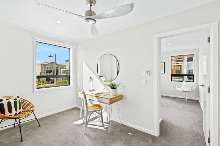 Photo of property in 24 Marine Parade, Hobsonville, Auckland, 0616