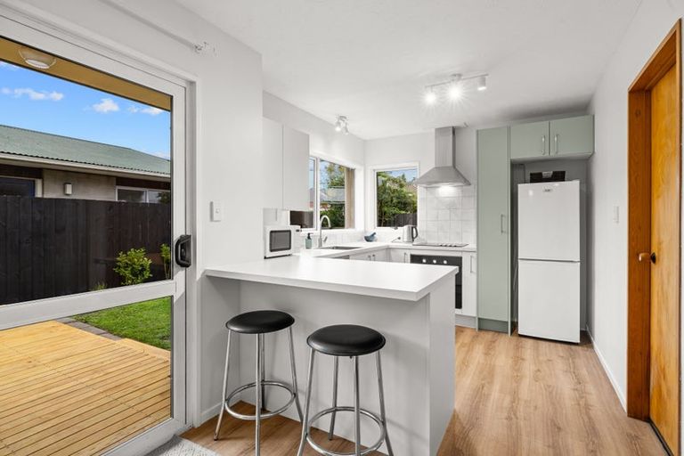 Photo of property in 8a Janet Street, Upper Riccarton, Christchurch, 8041