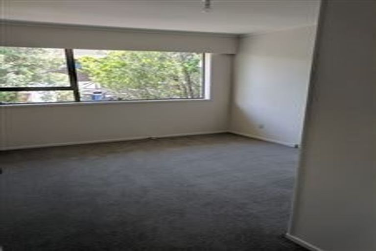 Photo of property in 14 Butterworth Drive, Glendene, Auckland, 0602