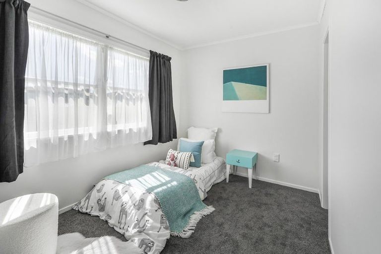 Photo of property in 48 English Street, St Andrews, Hamilton, 3200