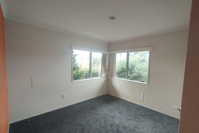 Photo of property in 10 Jubaea Place, Henderson, Auckland, 0610