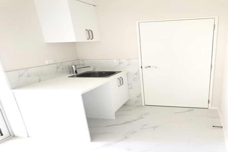 Photo of property in 14 Kapia Drive, Takanini, 2112