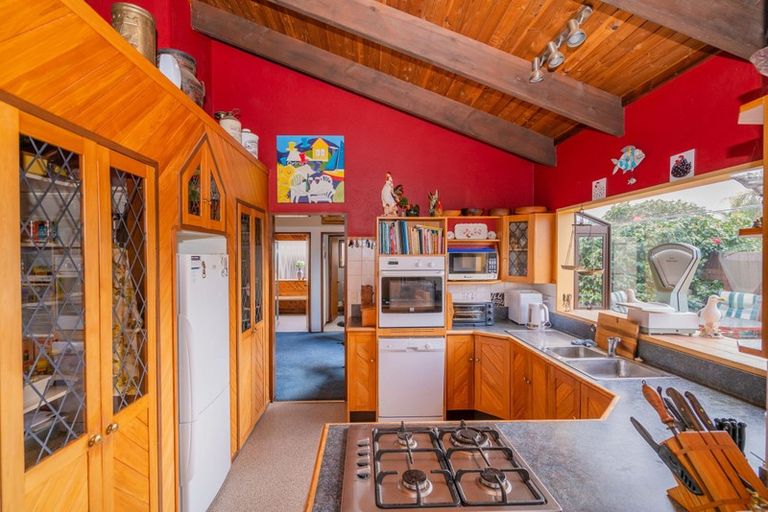 Photo of property in 24 Nicholas Avenue, Whitianga, 3510