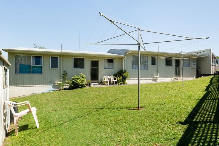 Photo of property in 2a Slade Street, Greerton, Tauranga, 3112