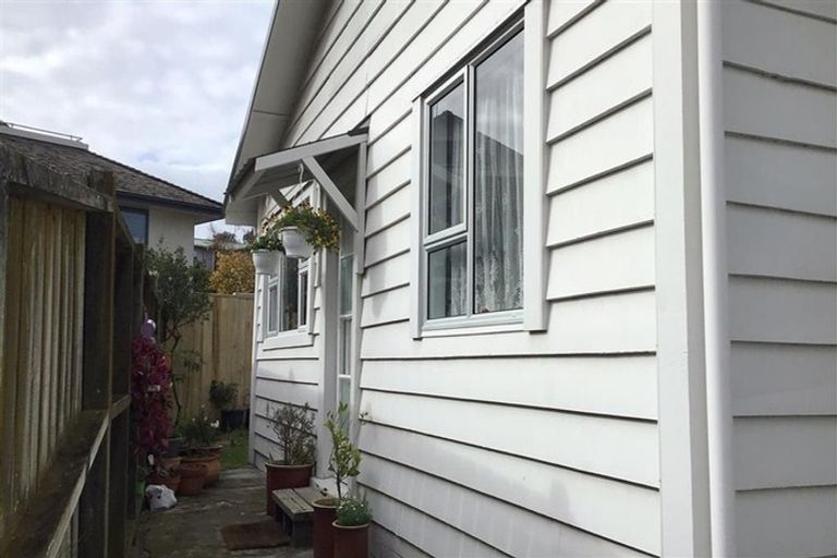 Photo of property in 1 May Street, Mount Maunganui, 3116