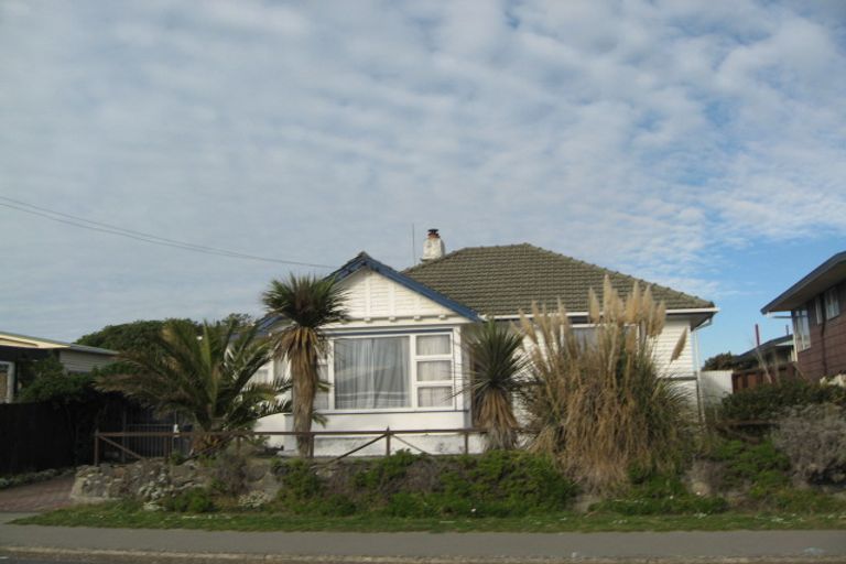 Photo of property in 11 Hood Street, New Brighton, Christchurch, 8061