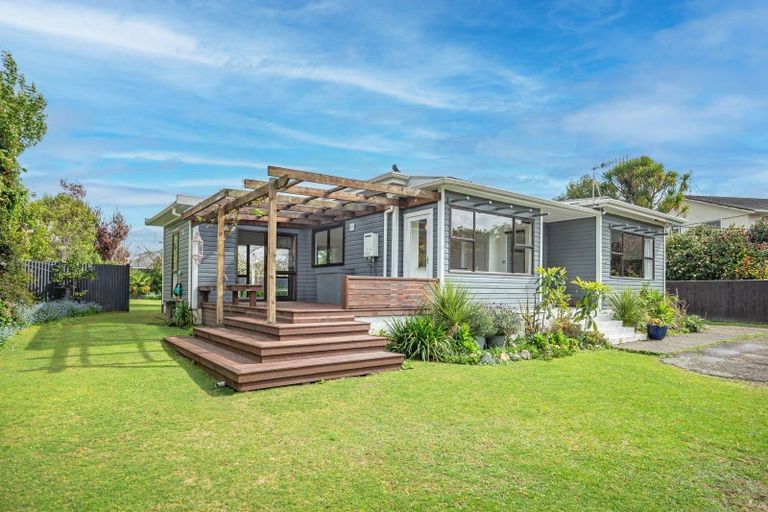 Photo of property in 13a Kawiu Road, Levin, 5510