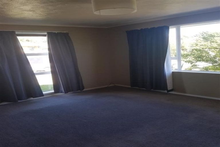 Photo of property in 18 Tarras Grove, Kelson, Lower Hutt, 5010
