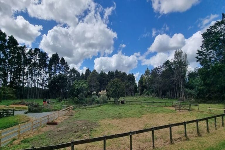 Photo of property in 79 Bungard Road, Karaka, Papakura, 2580